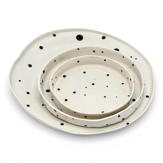 Set of Three Round Porcelain Dishes