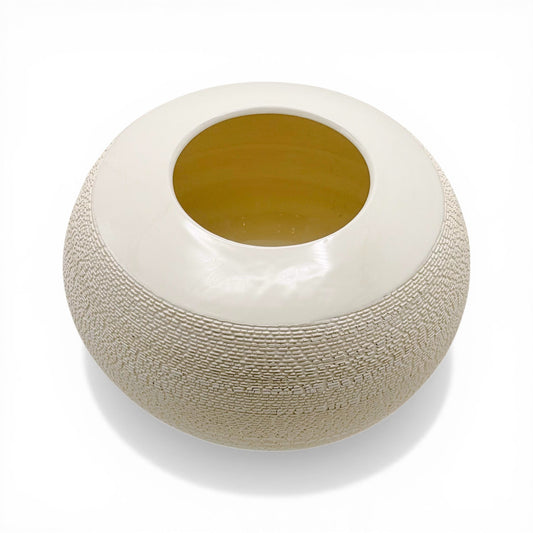 Round Porcelain Textured Vase