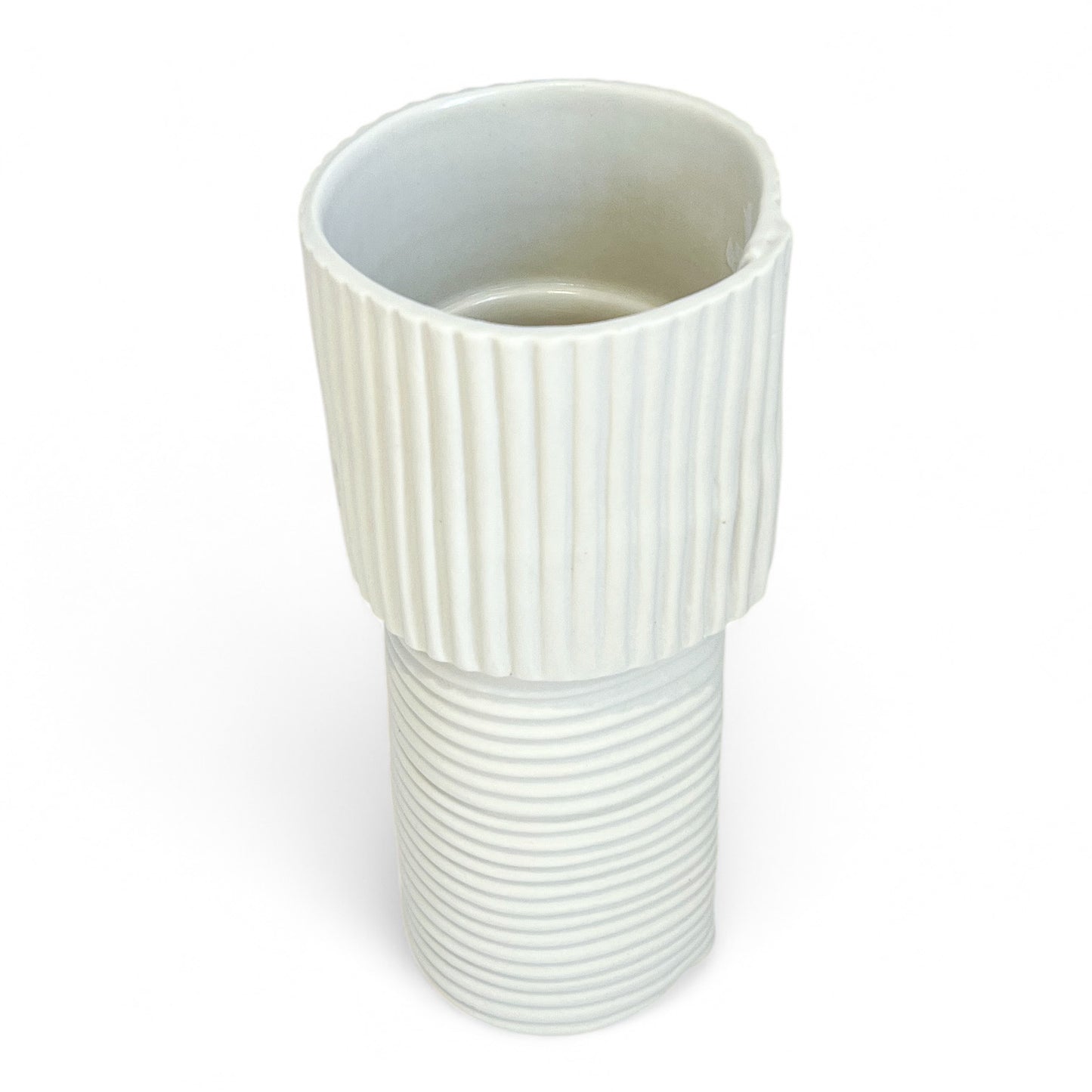 White Porcelain "Calpis" Vase - Med
