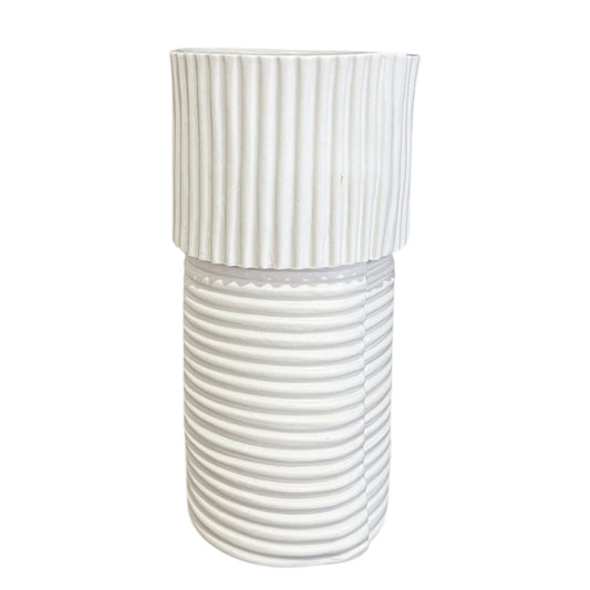 White Porcelain "Calpis" Vase - Med