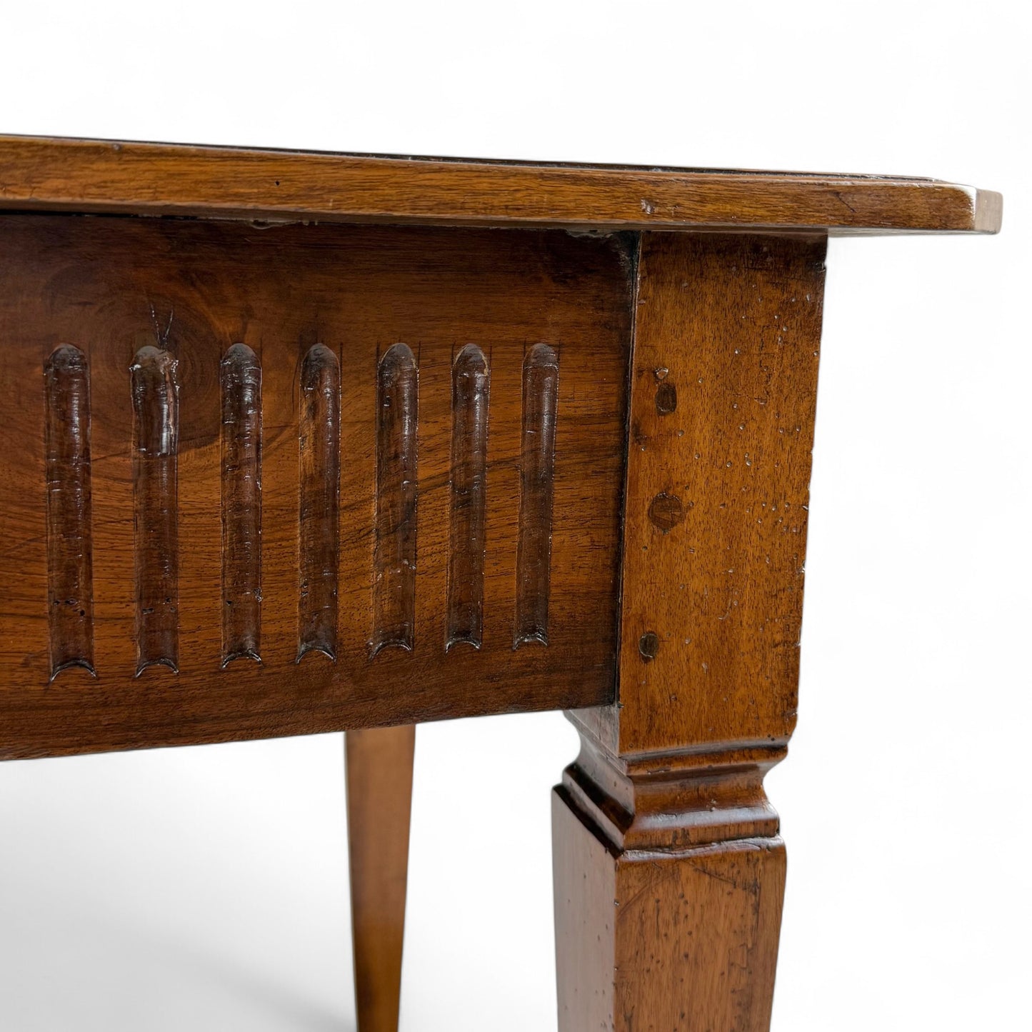 French 18th Century Ribbed Walnut Table