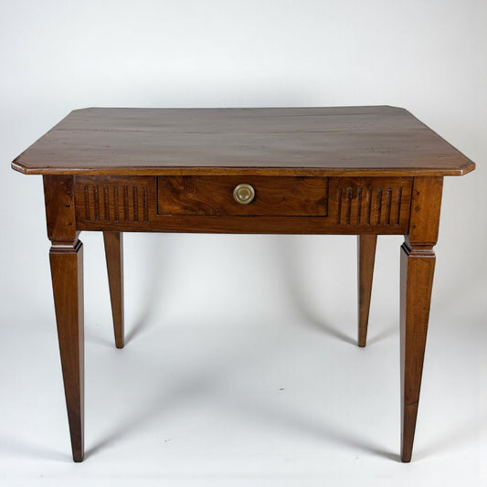 French 18th Century Ribbed Walnut Table
