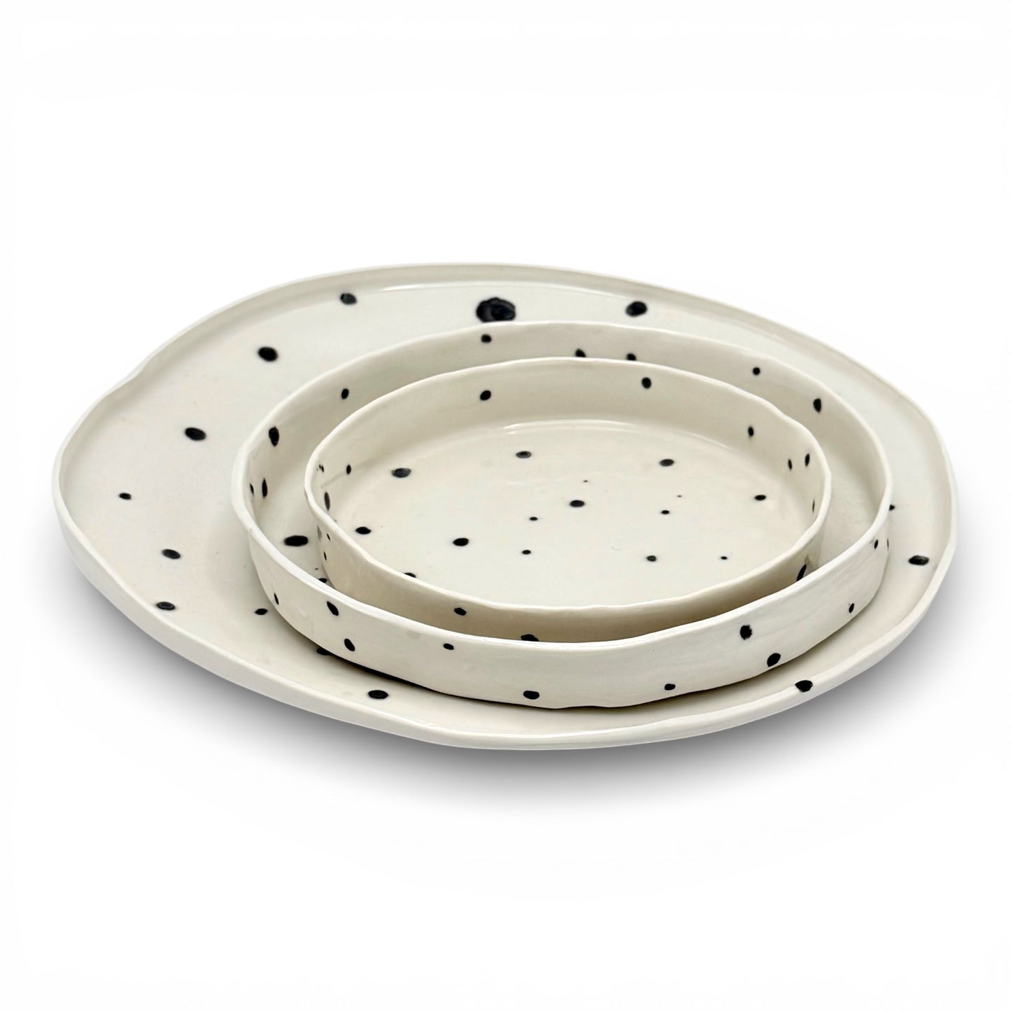 Set of Three Round Porcelain Dishes