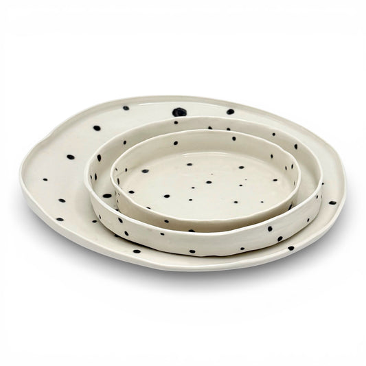 Set of Three Round Porcelain Dishes