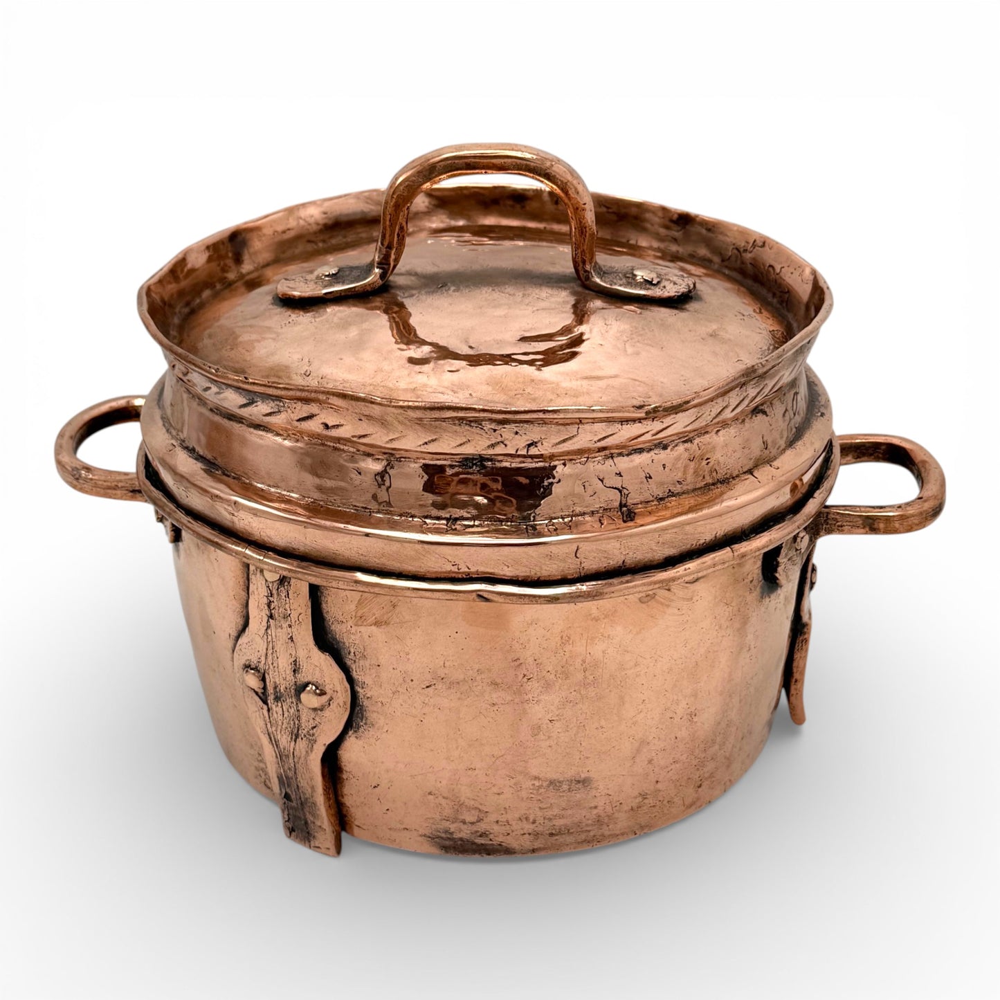 French 19th Century Hammered Copper Pot