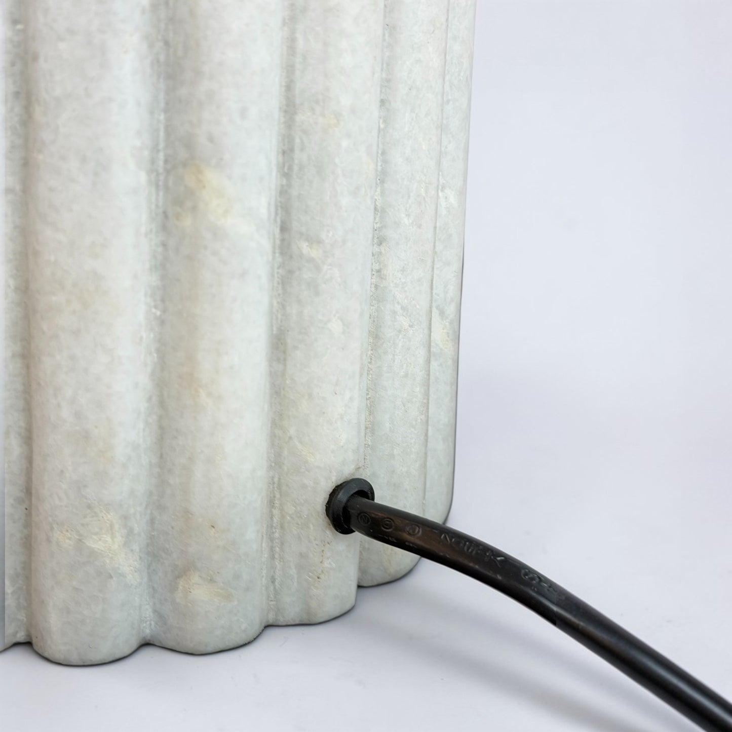 Ribbed White Marble Column Lamp